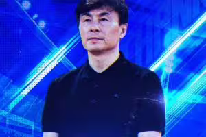 中甲宁波官方：双方共同决定，李玮锋不再担任俱乐部一线队主教练